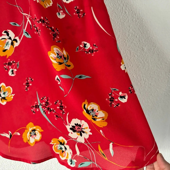 Maurice’s ‘Retro Floral V-Neck Tank Pattern Top Blouse Sleeveless Size Small - Picture 4 of 8